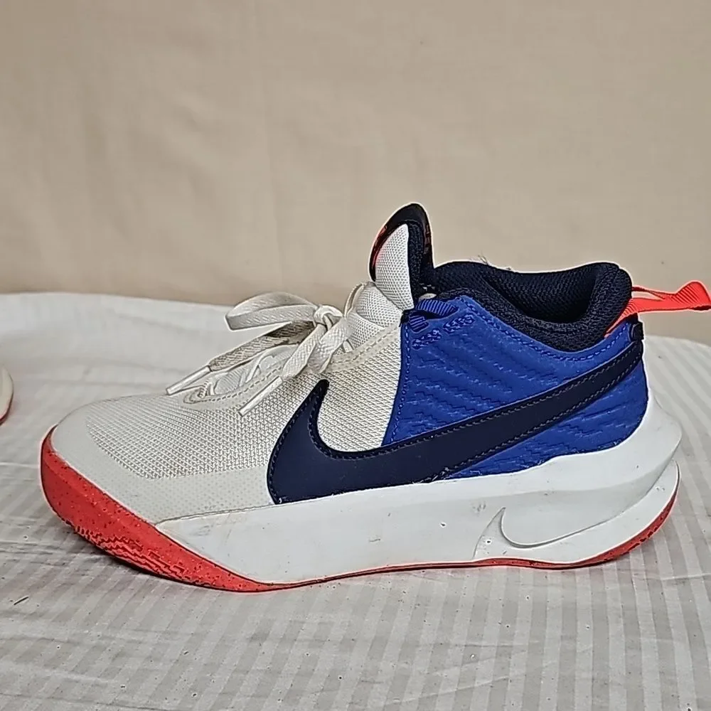 NIKE TEAM HUSTLE YOUTH SNEAKERS BFPM-08-275